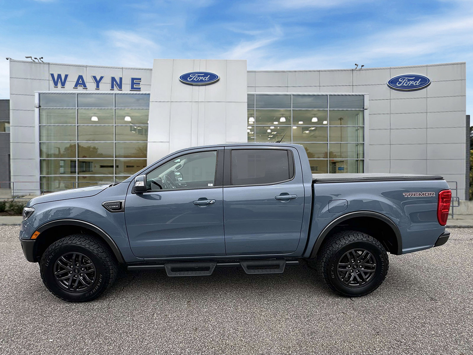 Certified 2023 Ford Ranger Lariat w/ Tremor Off-Road Package AWD/4WD image 7
