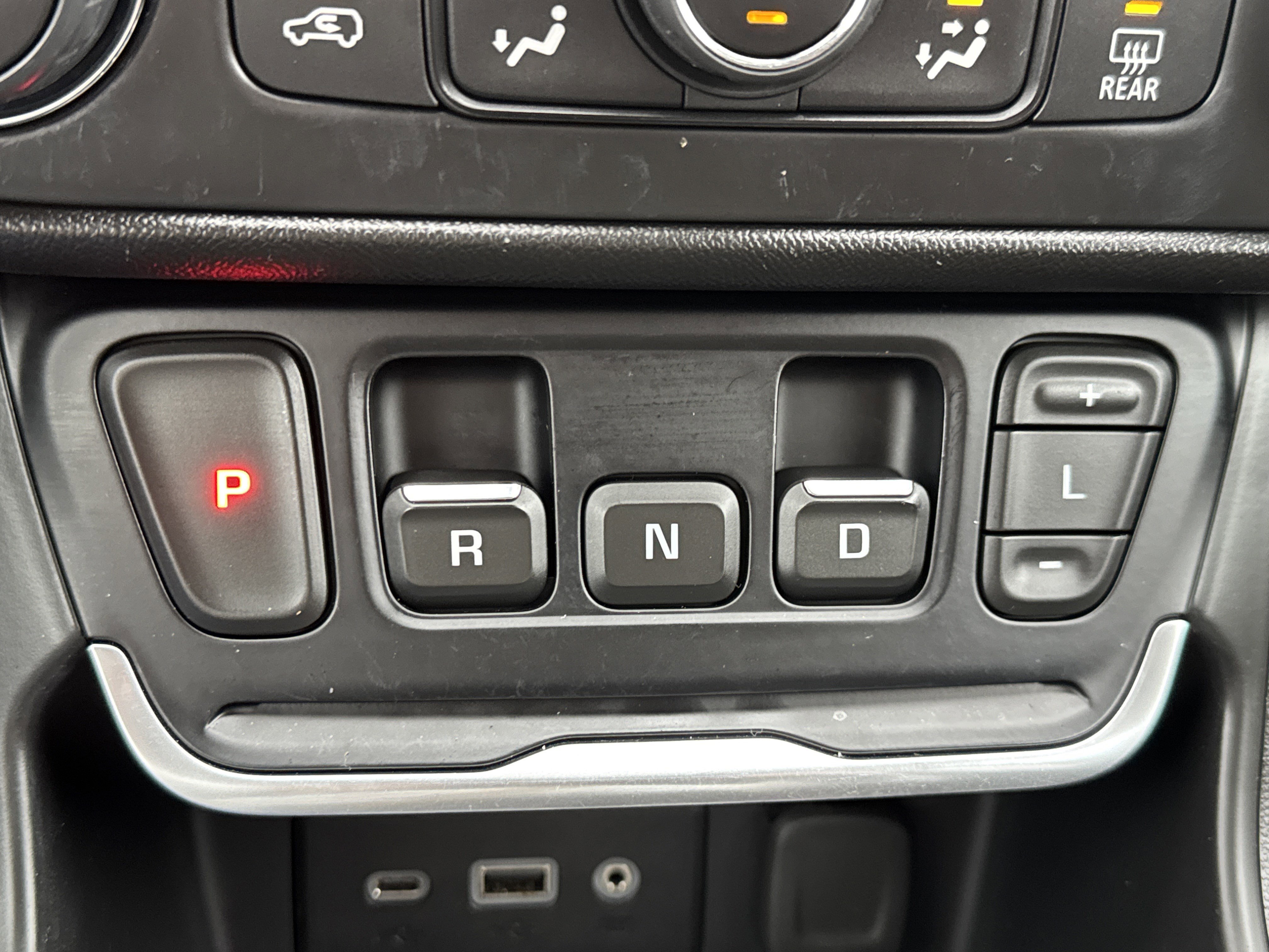 Used 2019 GMC Terrain SLE w/ Driver Convenience Package image 25