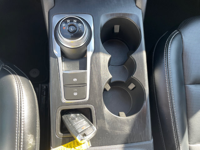 Certified 2025 Ford Escape Platinum AWD/4WD image 41