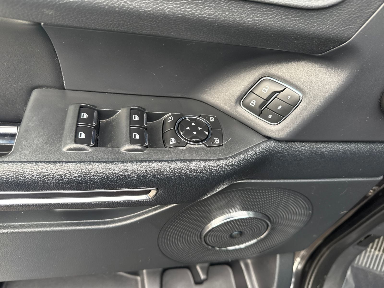 Certified 2022 Ford Expedition Max Limited image 11