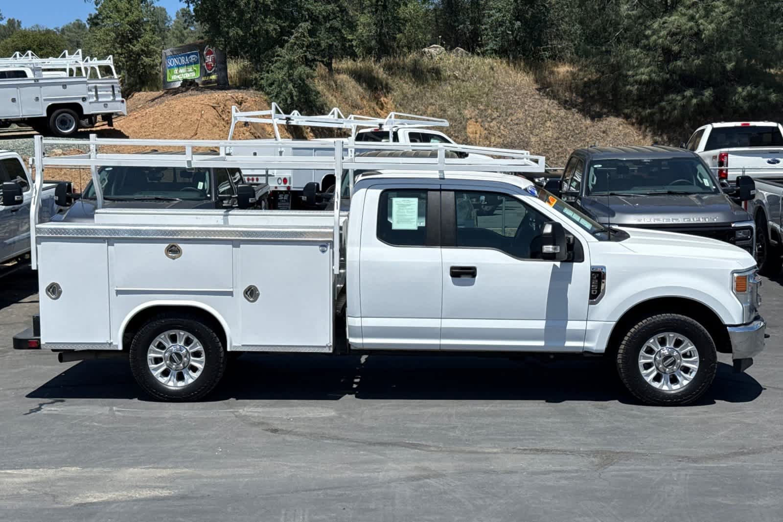 Certified 2022 Ford F250 XL w/ STX Appearance Package RWD image 3
