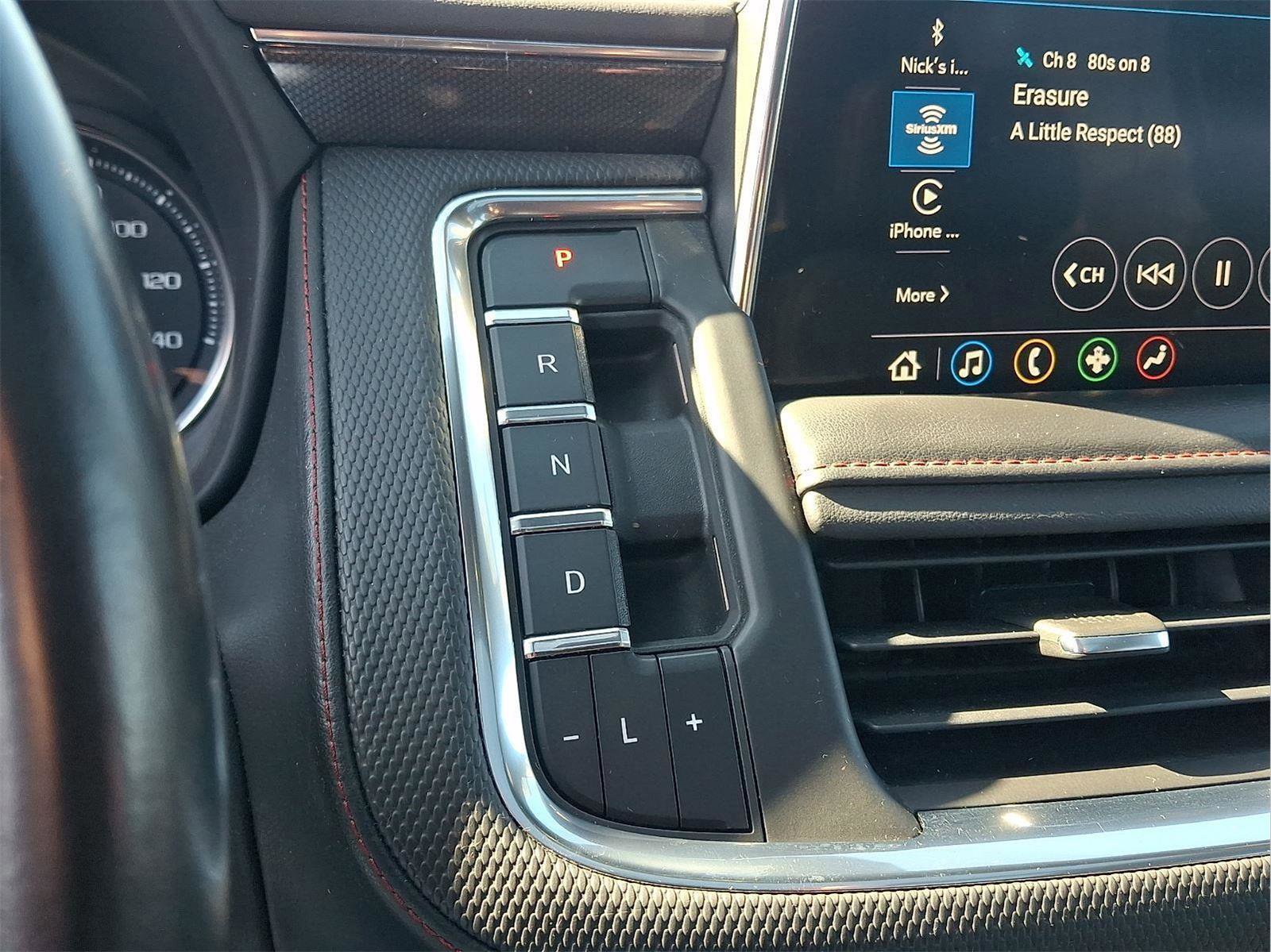 Used 2021 Chevrolet Tahoe RST w/ Luxury Package image 16