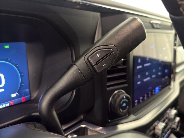 Certified 2025 Ford F350 Lariat w/ Lariat Ultimate Package AWD/4WD image 18