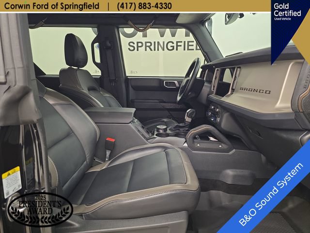 Certified 2025 Ford Bronco Outer Banks w/ Sasquatch Package AWD/4WD image 11
