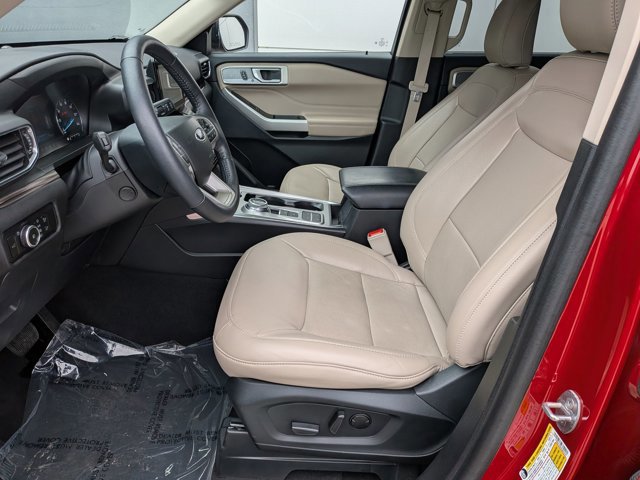 Certified 2023 Ford Explorer Limited w/ Equipment Group 301A image 16
