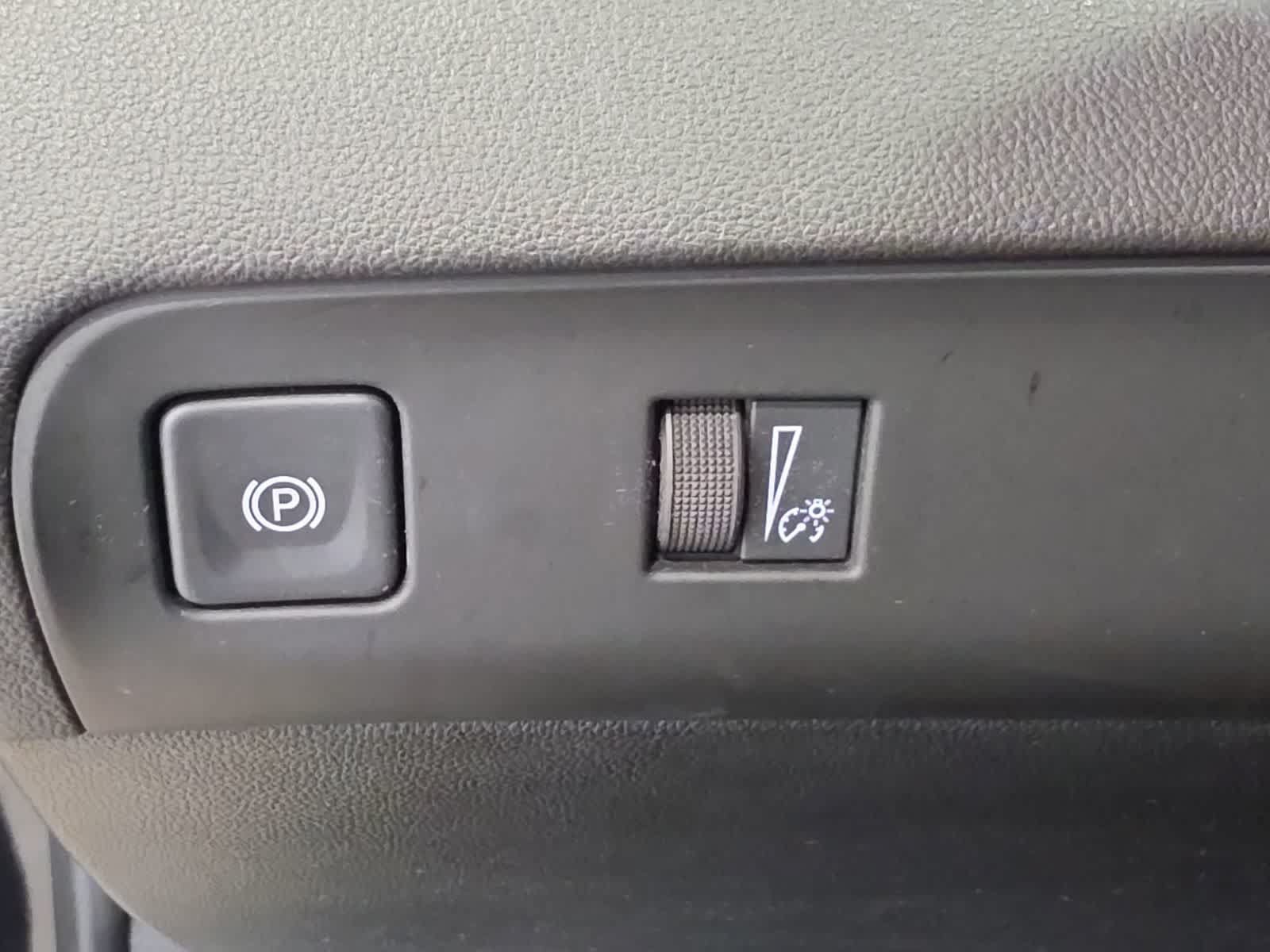 Used 2023 Buick Enclave Essence w/ Sport Touring Edition FWD image 19