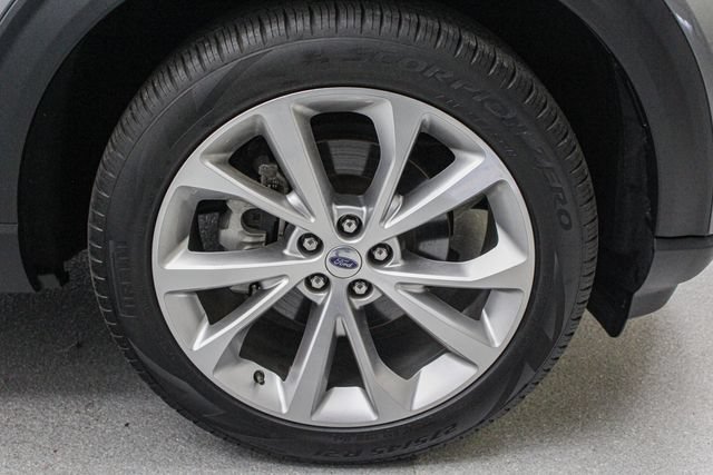 Certified 2023 Ford Explorer Platinum w/ Technology Package AWD/4WD image 12