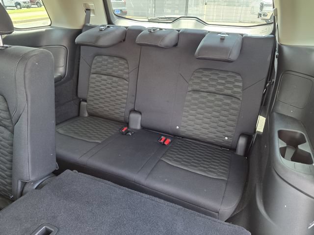 Used 2022 Nissan Pathfinder SV FWD image 17