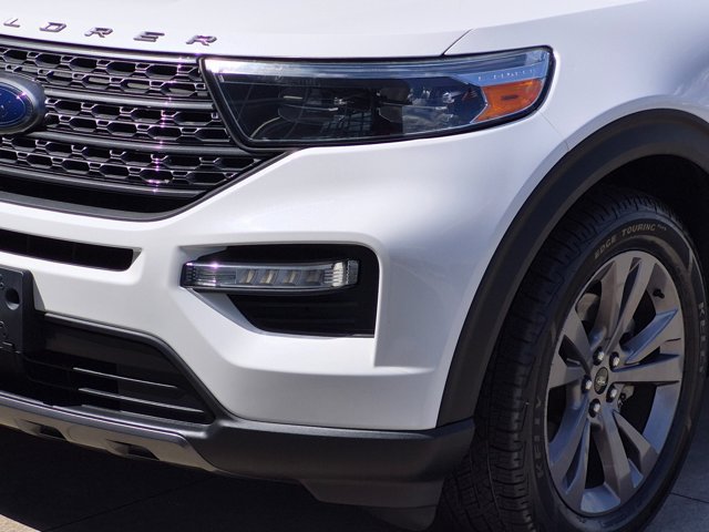 Certified 2023 Ford Explorer XLT w/ Equipment Group 202A RWD image 10