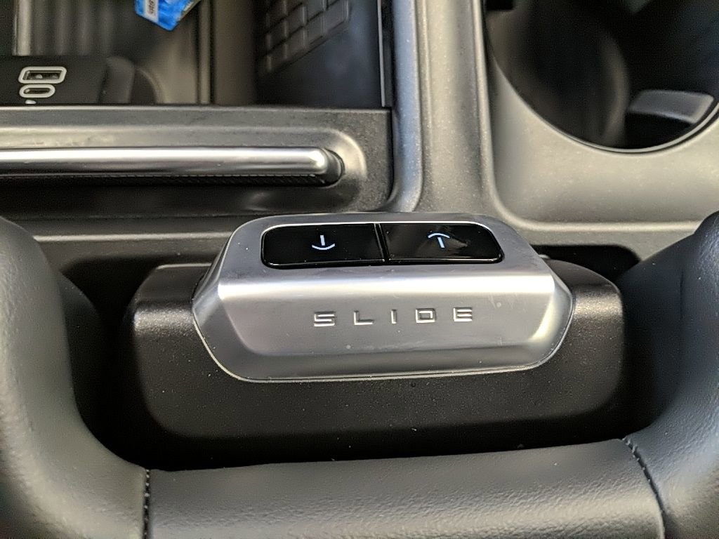 Certified 2025 Ford Expedition Max Platinum image 26