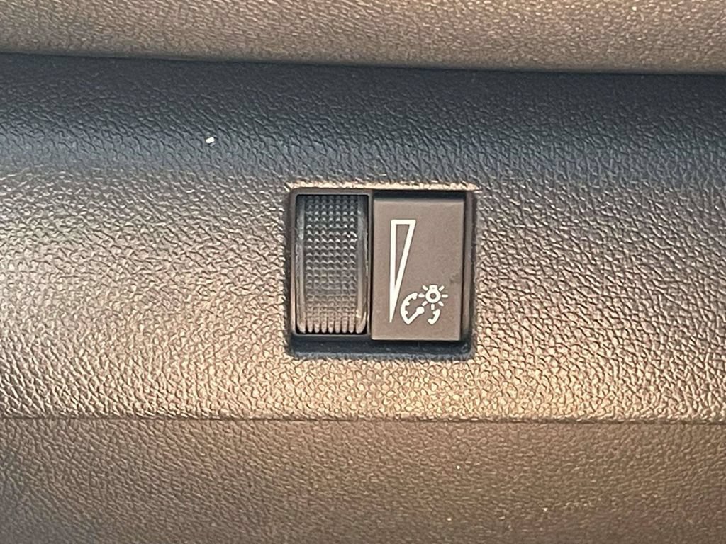 Used 2024 Chevrolet Colorado W/T RWD image 26