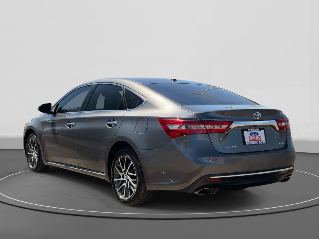 Used 2018 Toyota Avalon XLE Premium w/ Carpet Mat Package FWD image 7
