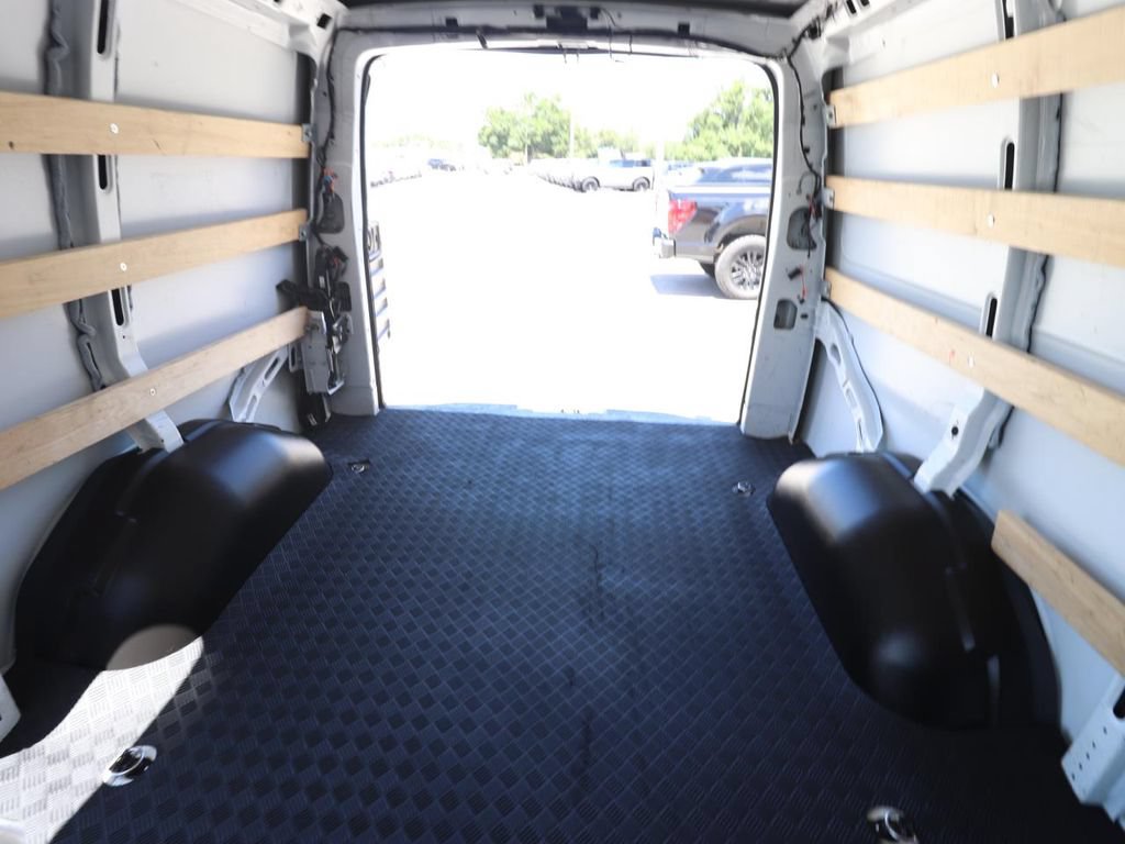 Used 2024 Chevrolet Express 2500 w/ Driver Convenience Package RWD image 10