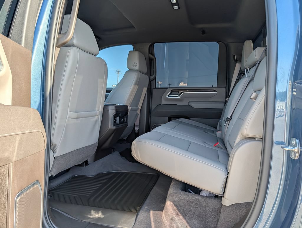 Used 2026 Chevrolet Silverado 2500 LT w/ Safety Package AWD/4WD image 13