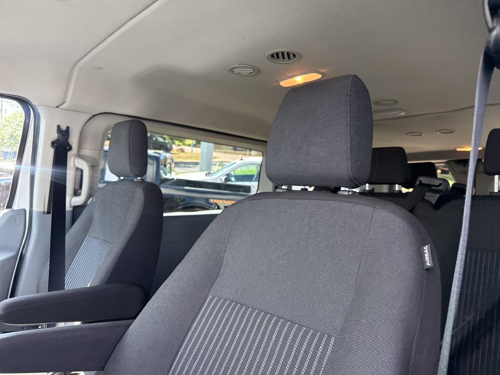 Certified 2018 Ford Transit 150 XL RWD image 13