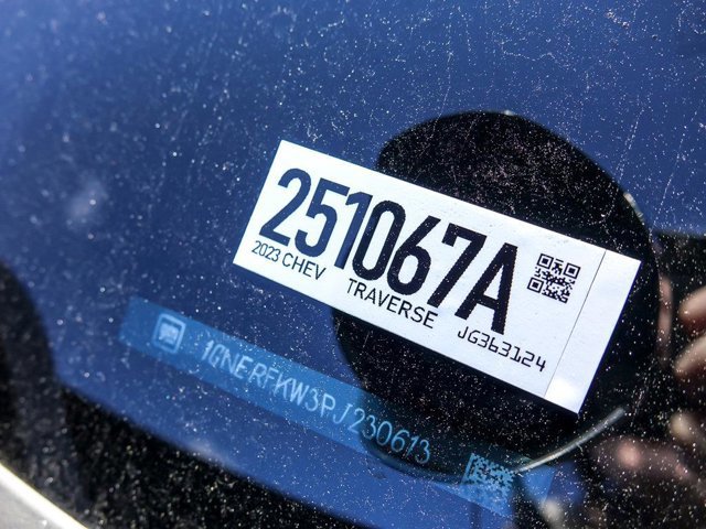 Used 2023 Chevrolet Traverse LS image 32