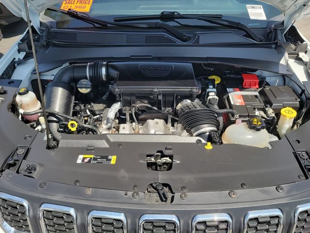 Used 2024 Jeep Compass Latitude AWD/4WD image 21