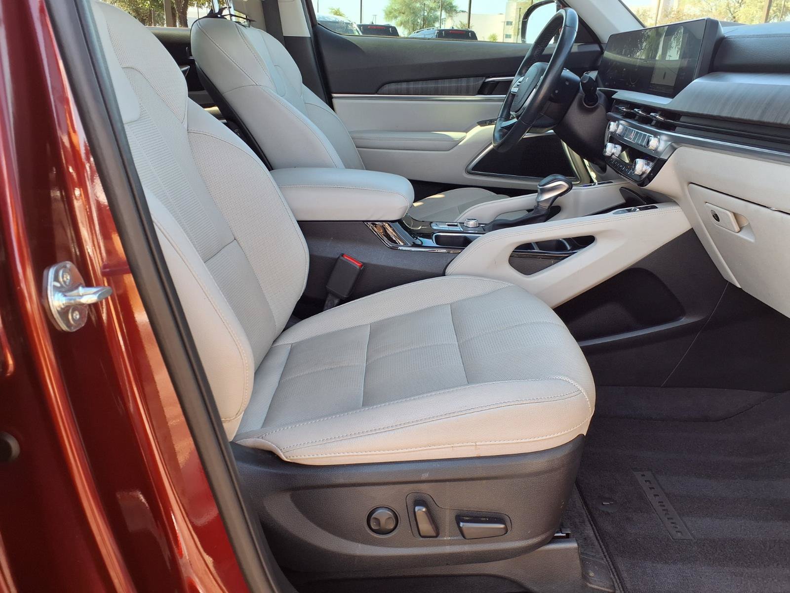 Used 2024 Kia Telluride SX AWD/4WD image 10