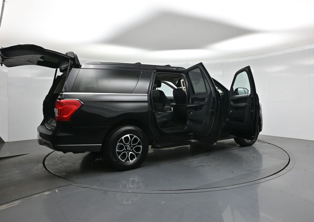Certified 2024 Ford Expedition Max XLT image 35