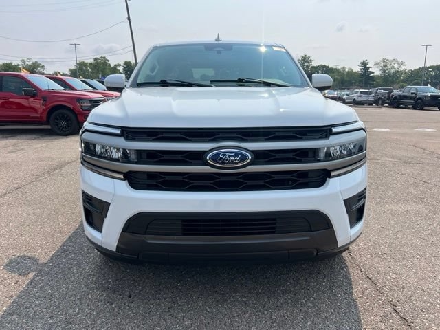 Certified 2024 Ford Expedition XLT AWD/4WD image 2