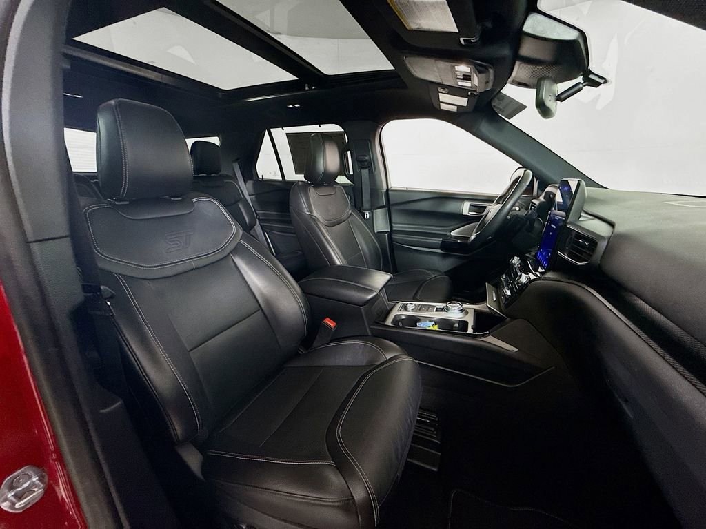 Certified 2023 Ford Explorer ST w/ Equipment Group 401A image 31