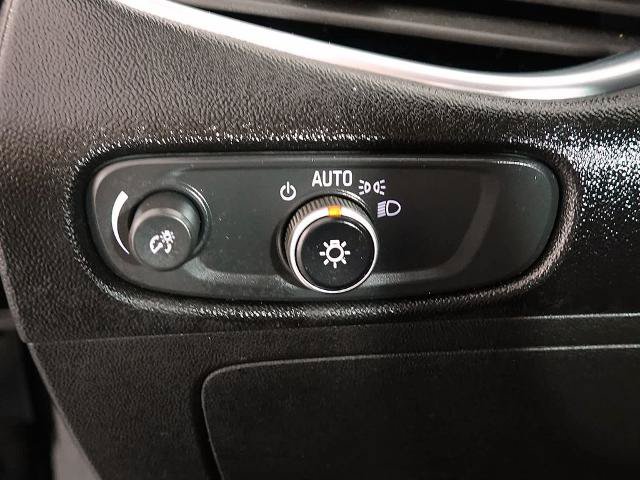 Used 2024 Chevrolet Malibu LT FWD image 17