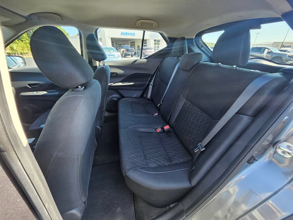 Used 2022 Nissan Kicks S FWD image 11