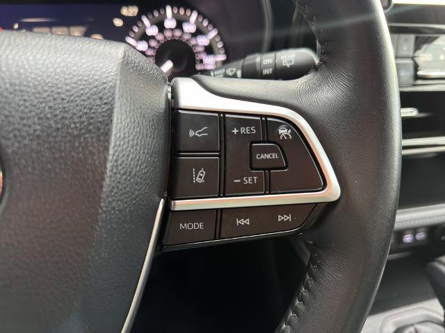 Used 2023 Toyota Highlander LE image 22