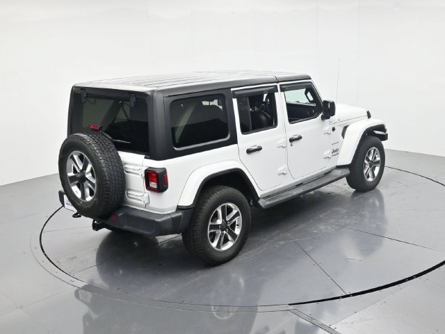 Used 2018 Jeep Wrangler Unlimited Sahara AWD/4WD image 36