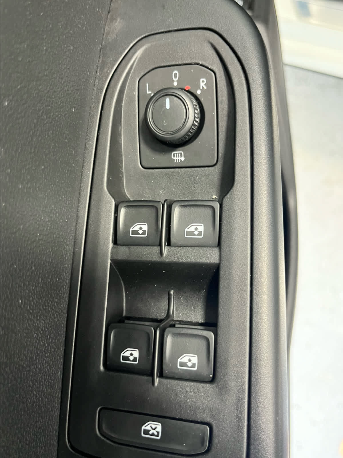 Used 2022 Volkswagen Taos SEL AWD/4WD image 25