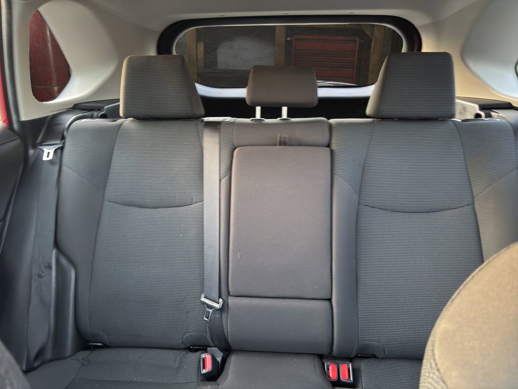 Used 2022 Toyota RAV4 LE FWD image 12