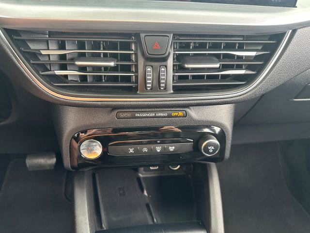 Certified 2025 Ford Escape Platinum AWD/4WD image 20