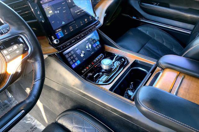 Used 2022 Jeep Grand Wagoneer Series III w/ Rear Seat Video Group 1 image 16