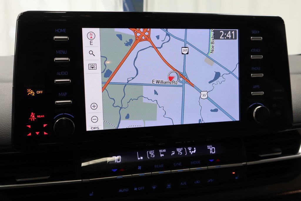 Used 2022 Toyota Sienna XLE w/ XLE Plus Package image 10