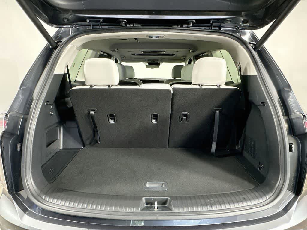 Used 2024 Kia Telluride EX w/ EX Captain's Chair Package FWD image 21