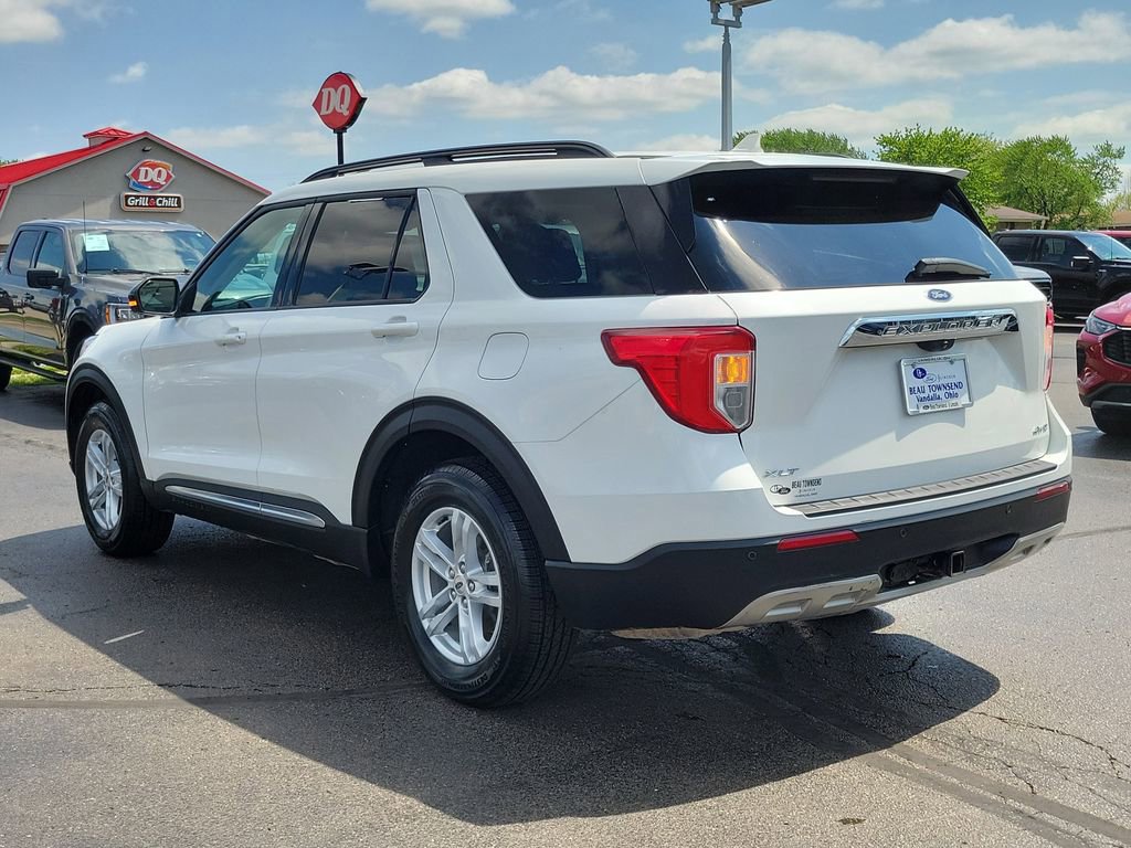 Certified 2023 Ford Explorer XLT w/ Equipment Group 202A AWD/4WD image 3