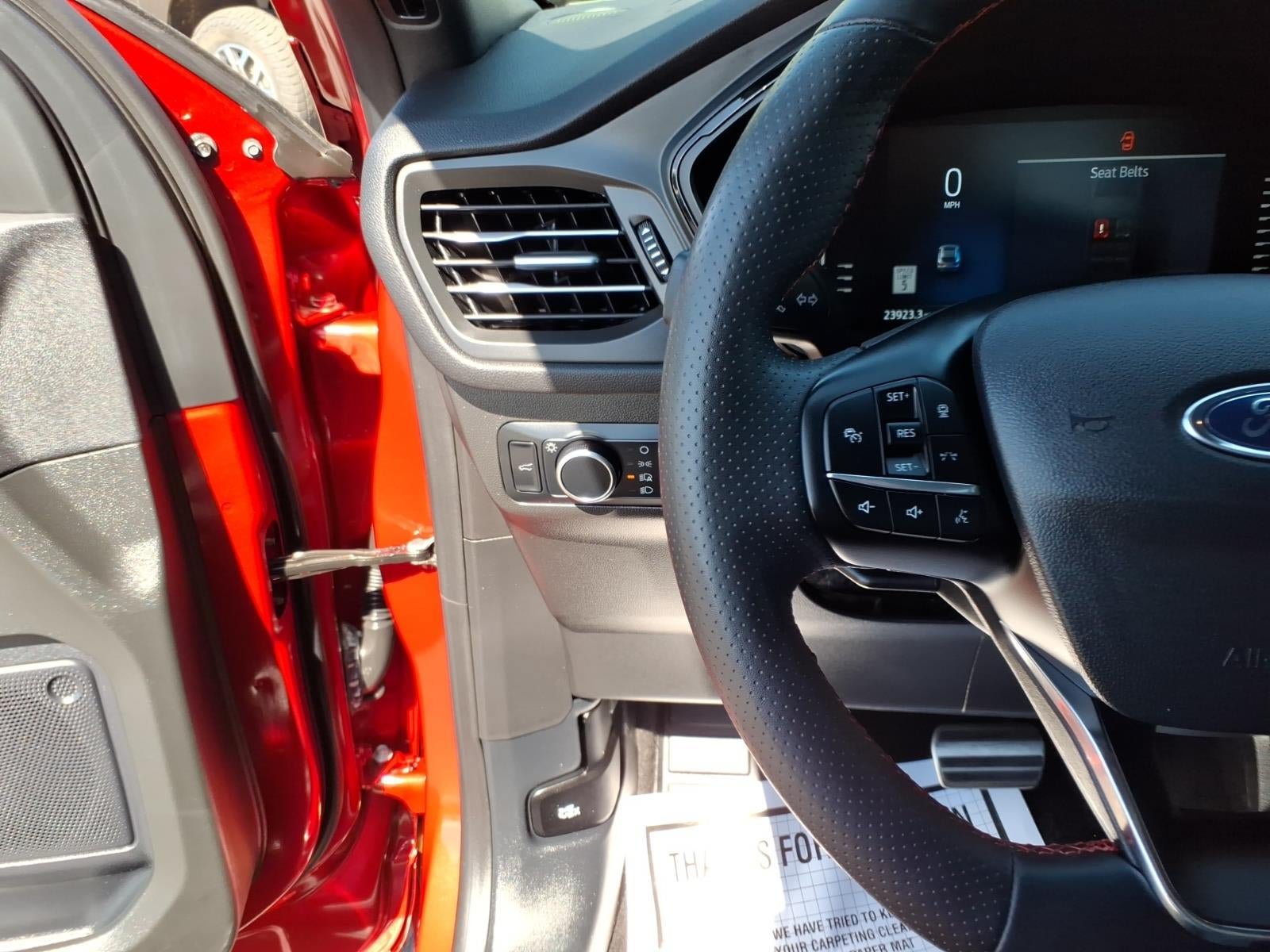 Certified 2024 Ford Escape ST-Line w/ Tech Pack #1 FWD image 28