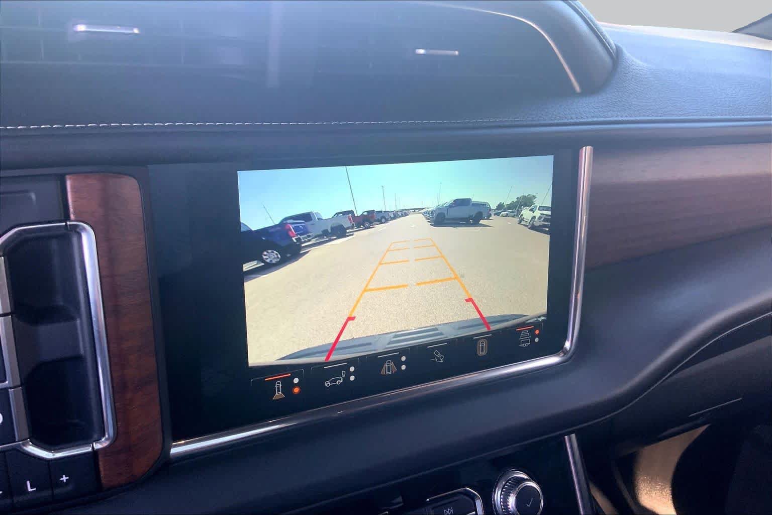 Used 2023 GMC Yukon Denali Ultimate w/ LPO, Floor Liner Package AWD/4WD image 27