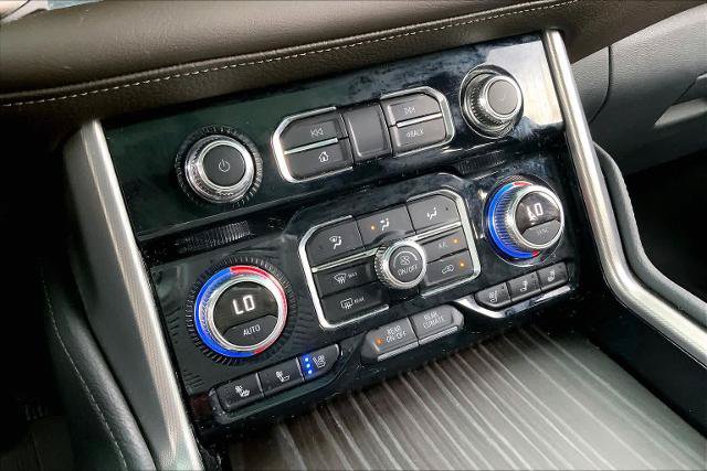 Used 2024 GMC Yukon XL Denali AWD/4WD image 32