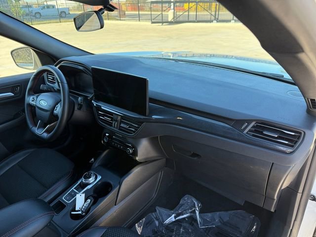 Certified 2024 Ford Escape ST-Line w/ Tech Pack #1 image 16