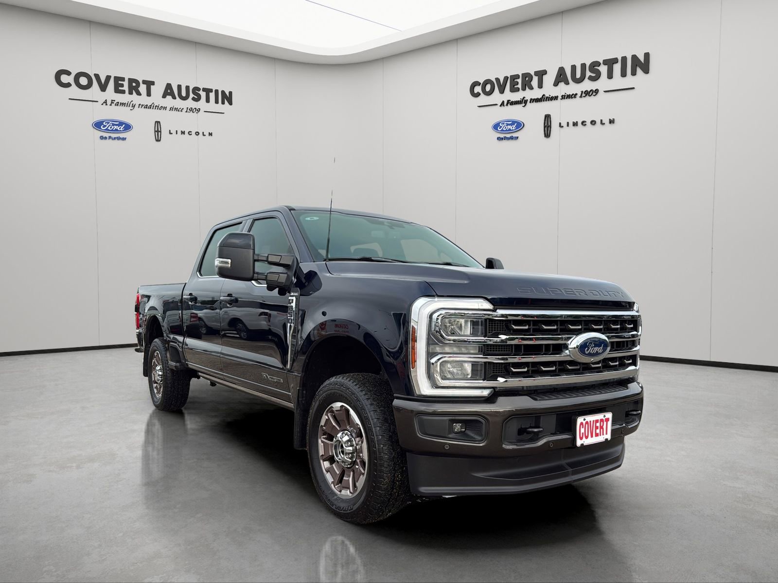 Certified 2024 Ford F250 King Ranch w/ FX4 Off-Road Package AWD/4WD image 7