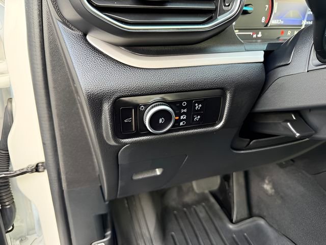 Certified 2023 Ford Explorer XLT w/ Equipment Group 202A image 18