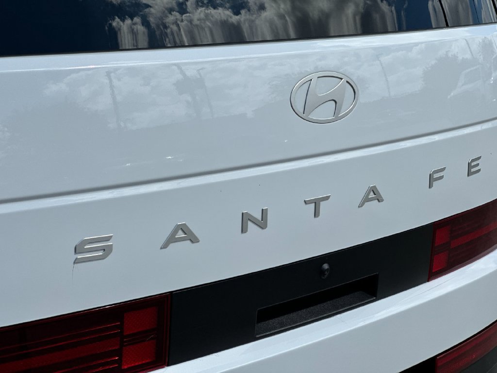 Used 2026 Hyundai Santa Fe SEL FWD image 28