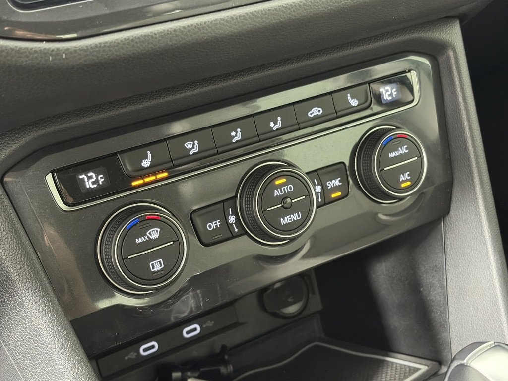 Used 2021 Volkswagen Tiguan SE image 21