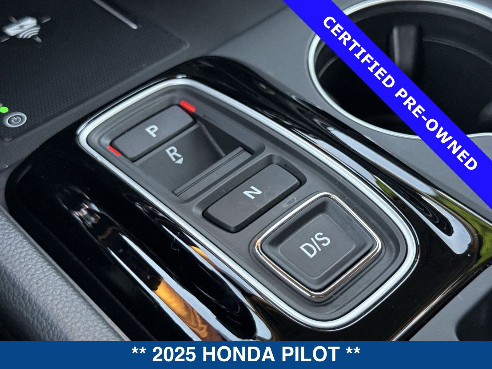 Used 2025 Honda Pilot EX-L image 33
