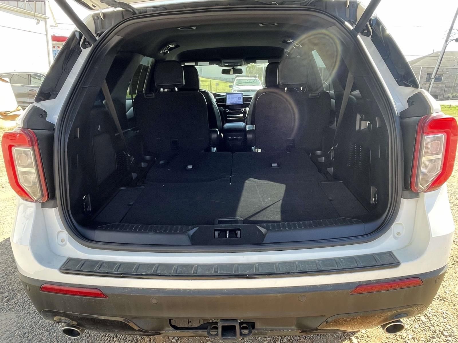 Certified 2023 Ford Explorer ST-Line w/ Class IV Trailer Tow Package image 8