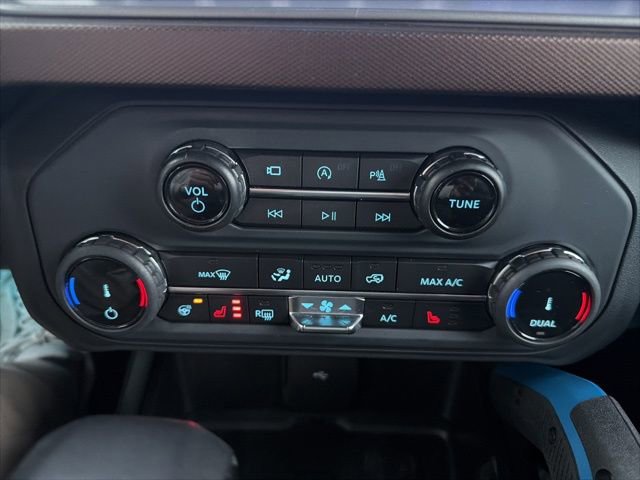 Certified 2022 Ford Bronco Outer Banks w/ Sasquatch Package image 29