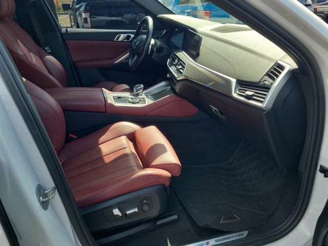 Used 2022 BMW X6 xDrive40i w/ Executive Package image 23