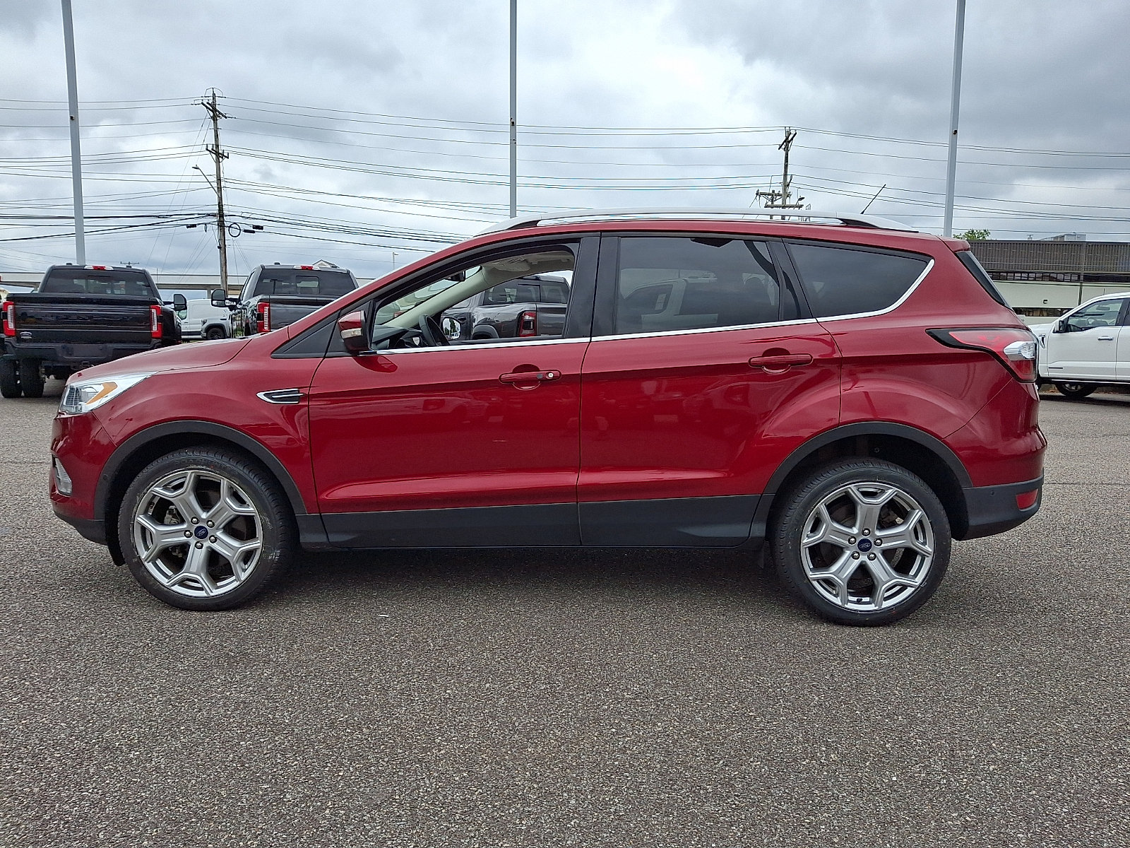Certified 2018 Ford Escape Titanium w/ Ford Safe & Smart Package AWD/4WD image 6