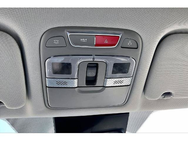 Used 2025 Kia Telluride S FWD image 12